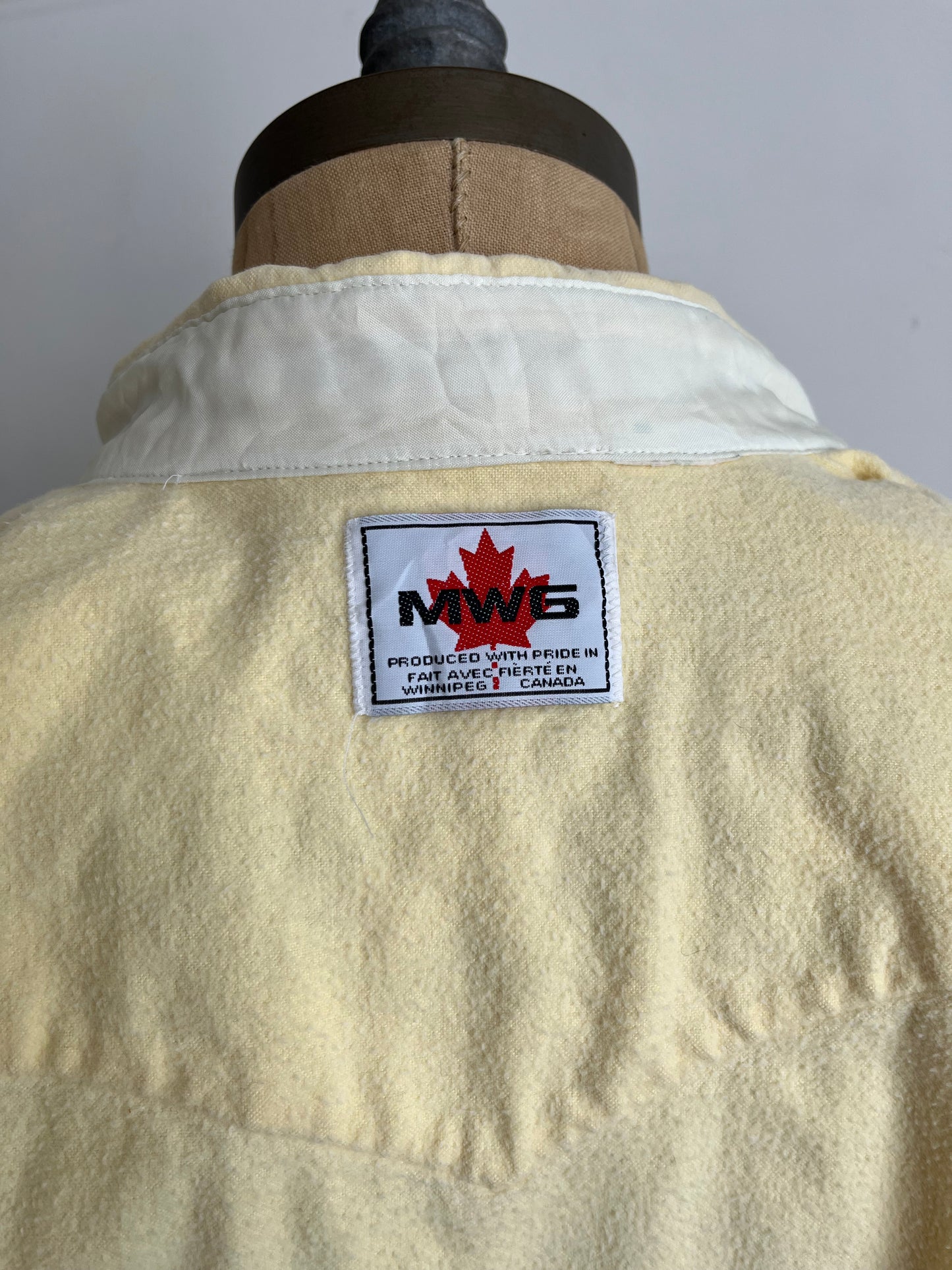 1970’s Pearl snap buttoned Western Shirt - Size Large